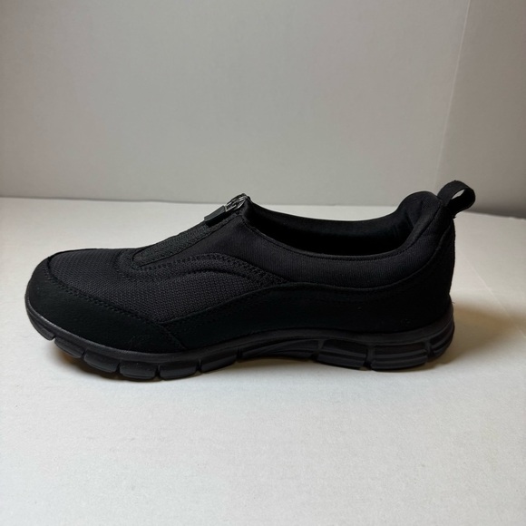 Good Soles by Catherine’s Black Slip On Sneakers - Picture 6 of 10